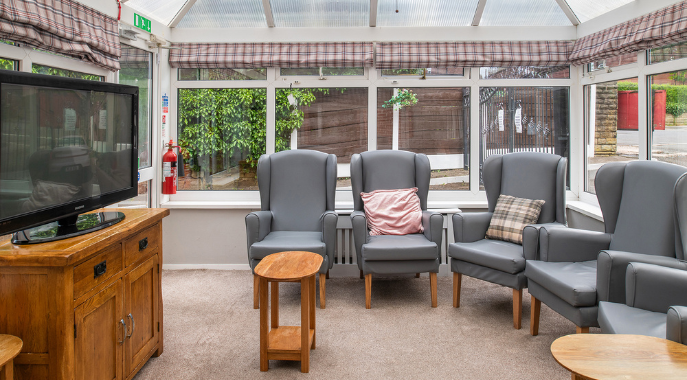 Dementia care at Charnley House care home in Hyde